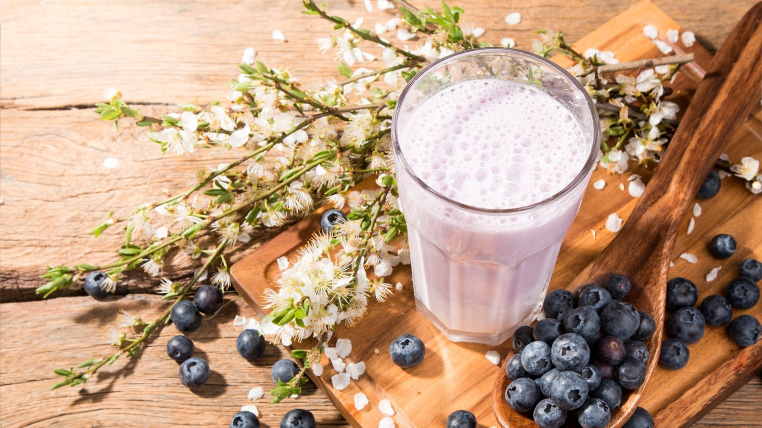Find Your Zen With This Lush Lavender Blueberry Tea Latte Recipe - Loose Leaf Tea Market